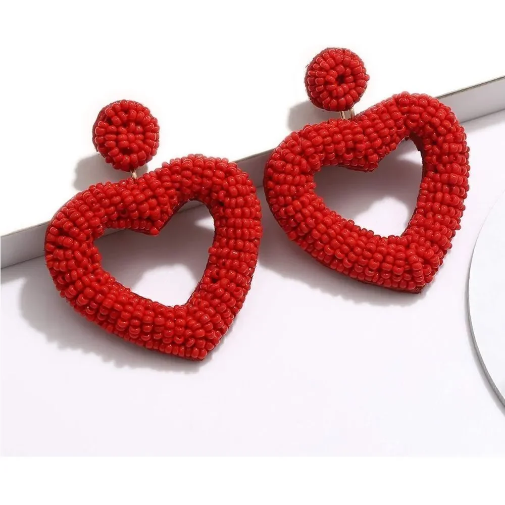 Beaded Heart Dangle Earrings ❤️